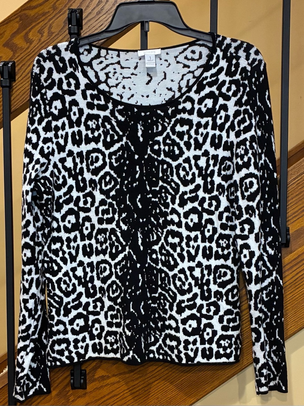 Chico's Sweater Leopard Animal Print Black White Cotton Knit Scoop Neck SZ 1